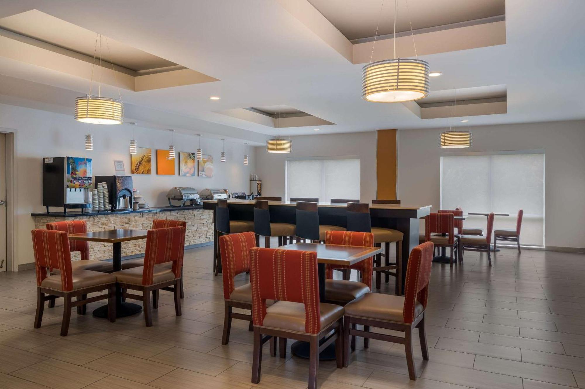 Comfort Suites Denham Springs Eksteriør billede