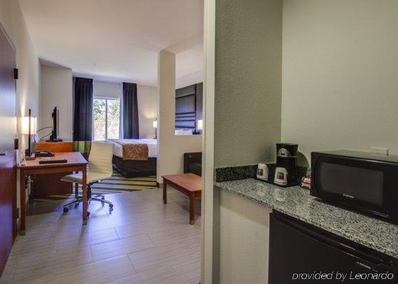Comfort Suites Denham Springs Eksteriør billede